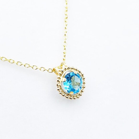 10K Yellow Gold Genuine Blue Topaz 6x6mm (0.75ct) Pendant - Picture 2 of 5